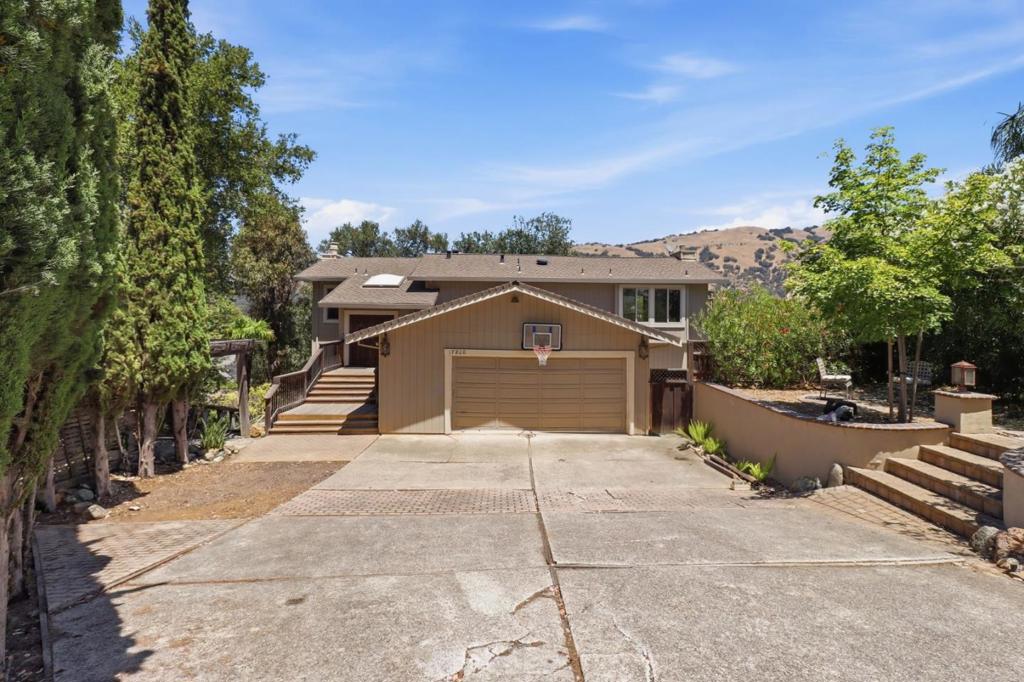 17200 Copper Hill Drive Property Photo 1