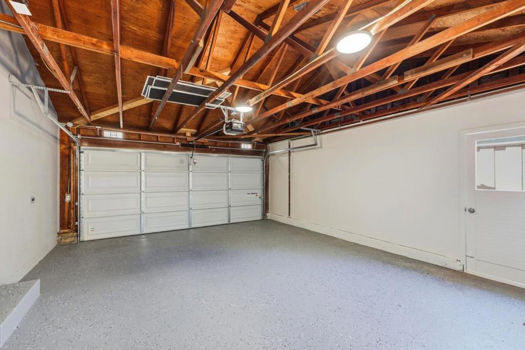 5035 Grimsby Drive Property Photo 39
