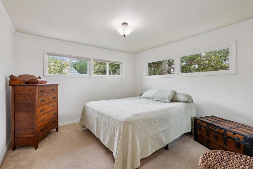 1976 Luzern Street Property Photo 13