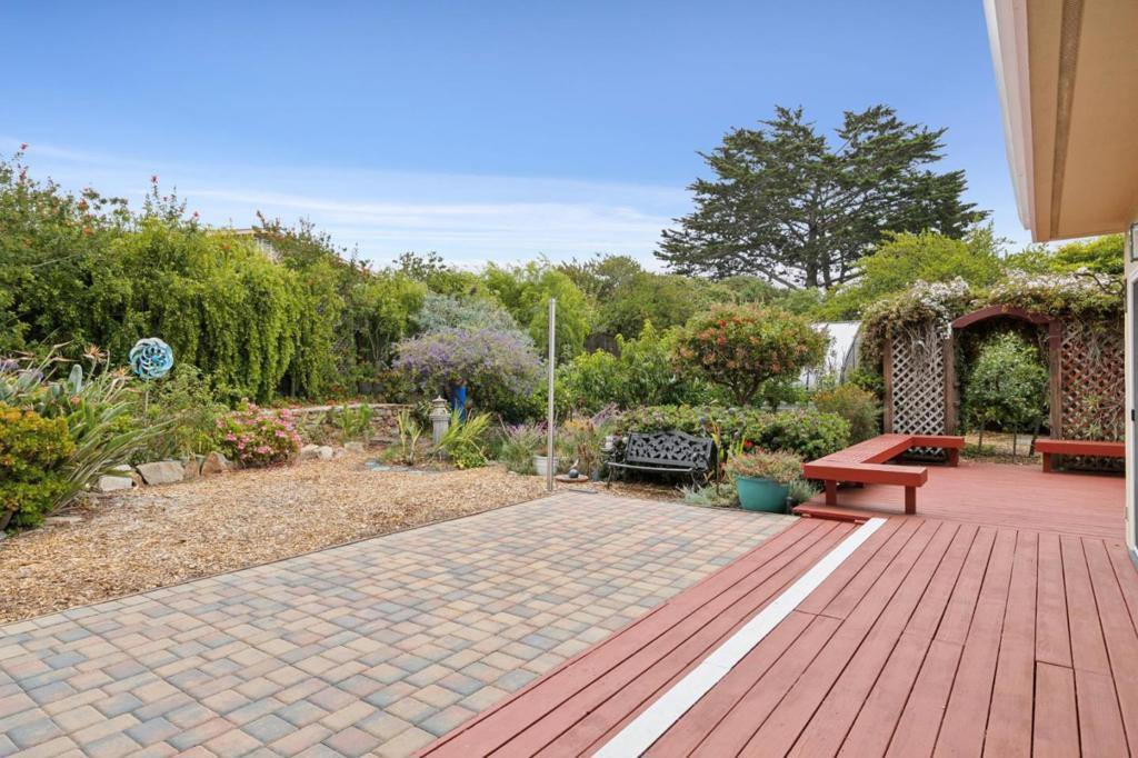 1976 Luzern Street Property Photo 31