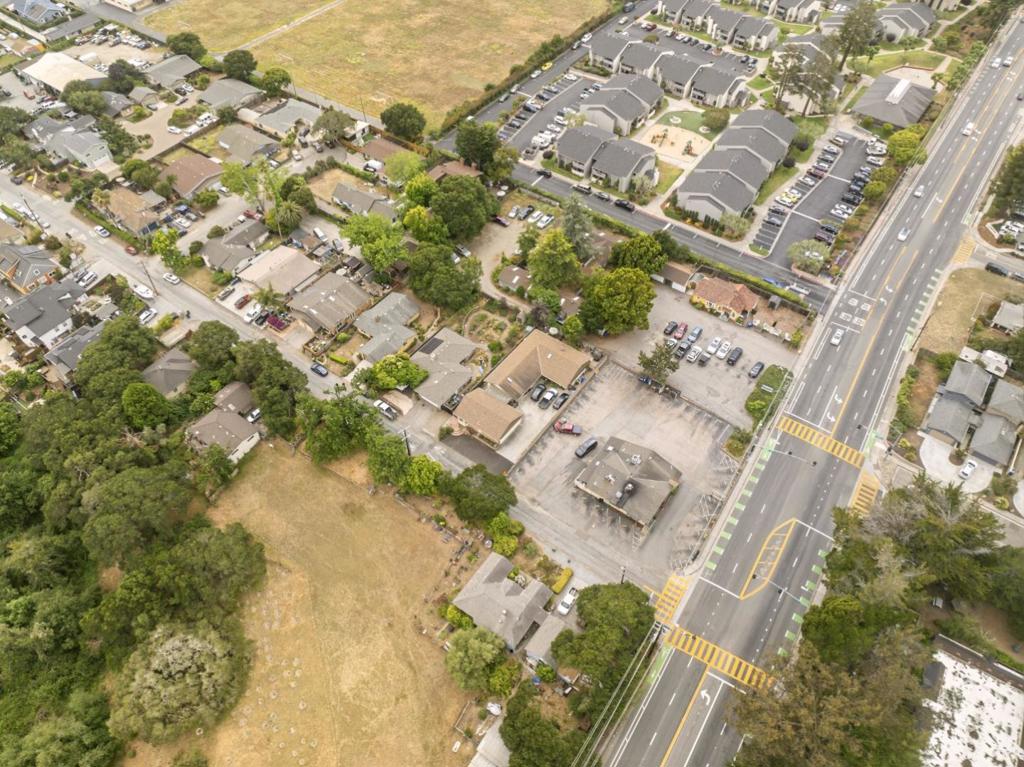 2650 Soquel Drive Property Photo 8