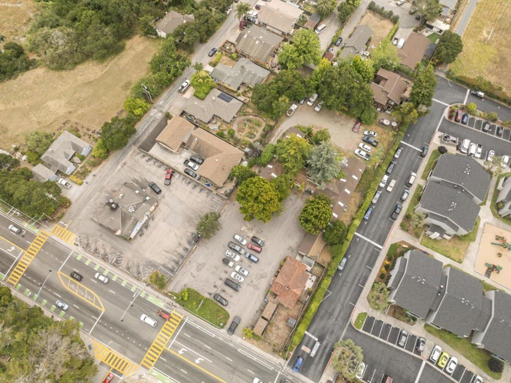 2650 Soquel Drive Property Photo 10
