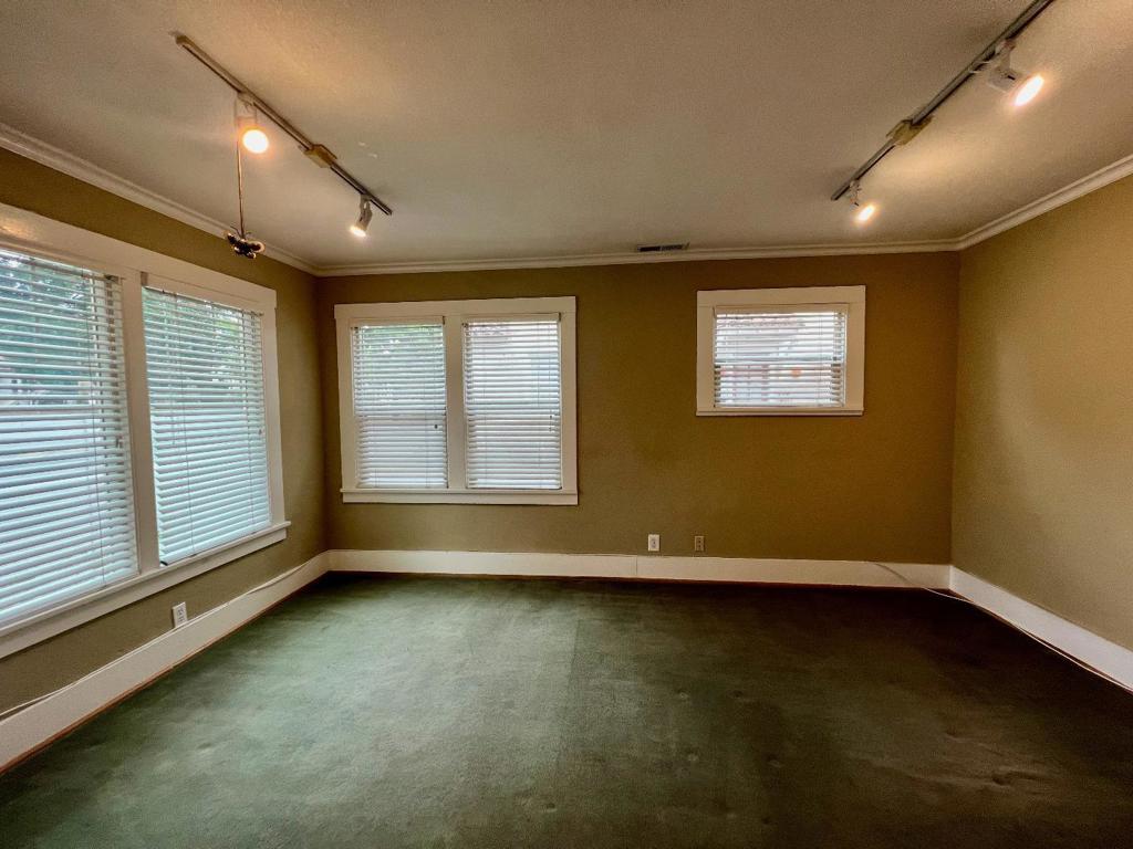 2745 Porter Street Property Photo 9
