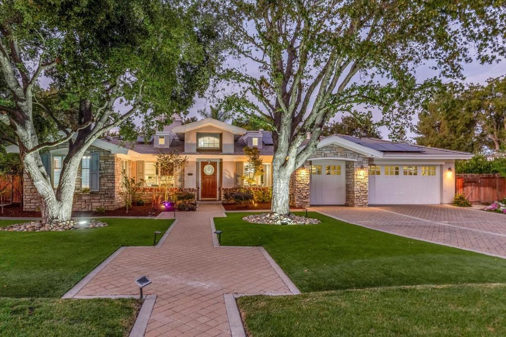 18625 Sage Court Property Photo