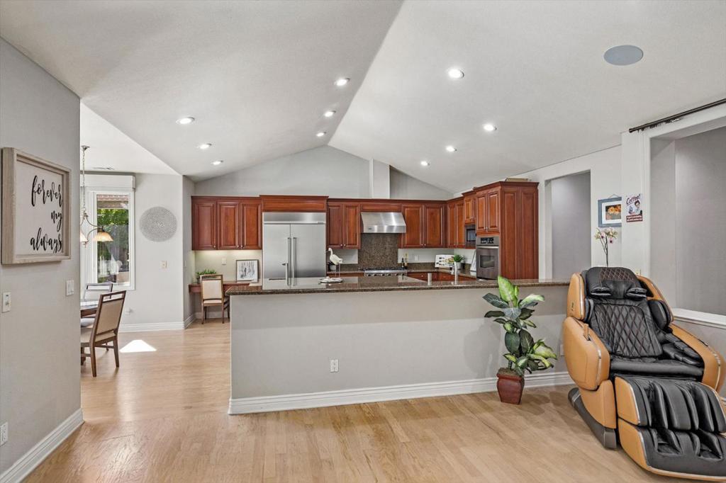 18625 Sage Court Property Photo 8