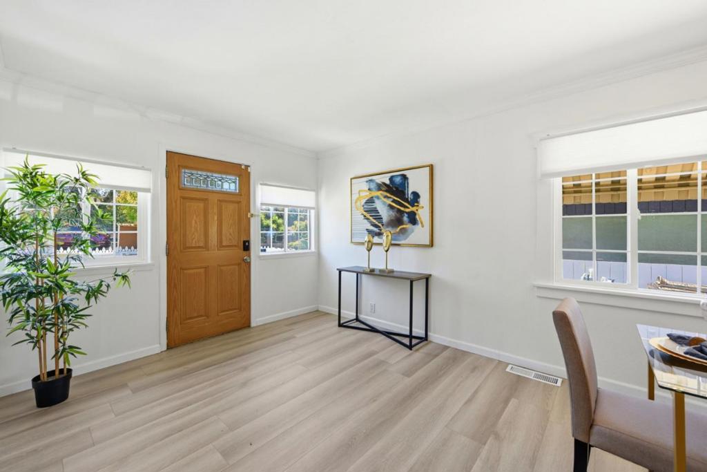 1654 D Street Property Photo 5