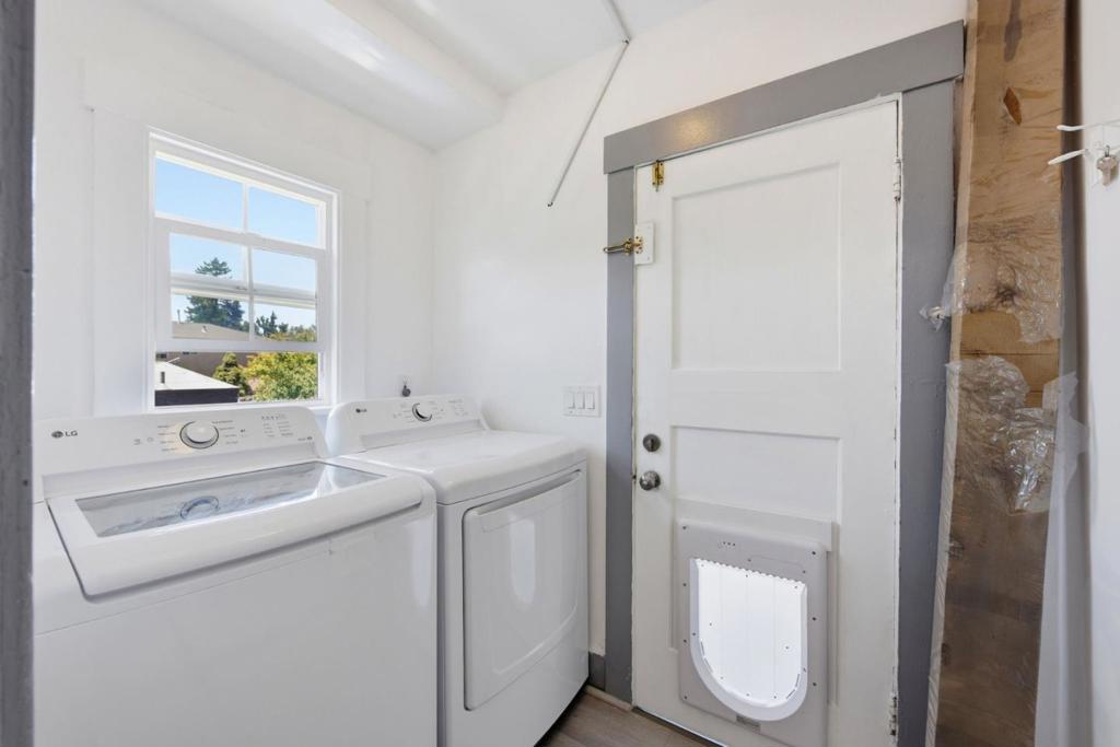 1654 D Street Property Photo 27