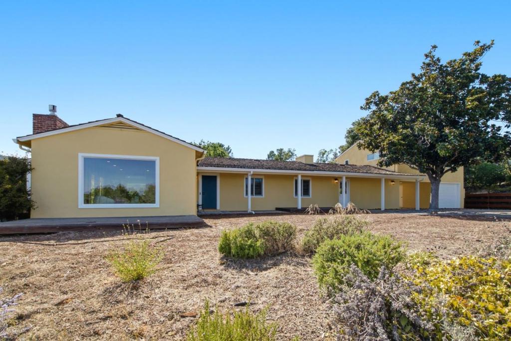 25900 Vinedo Property Photo
