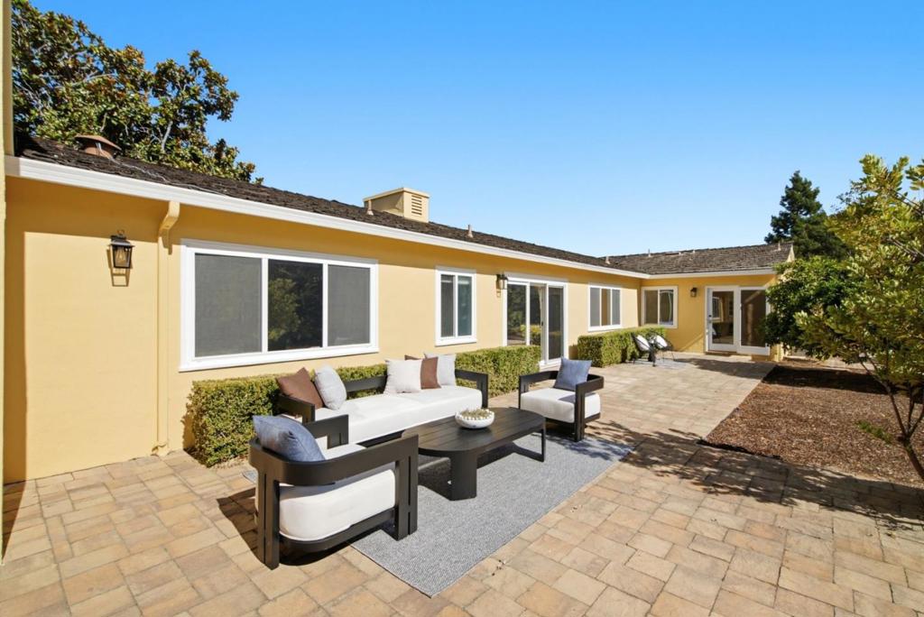 25900 Vinedo Property Photo 28
