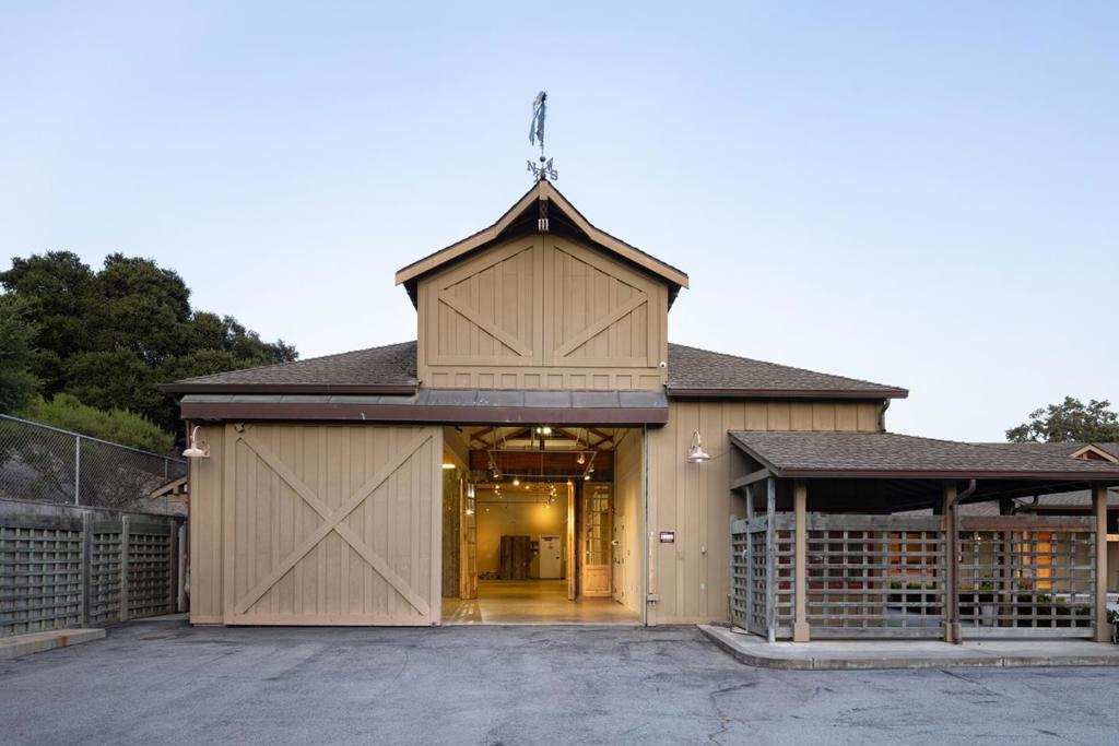 4 E Carmel Valley Road Property Photo 3