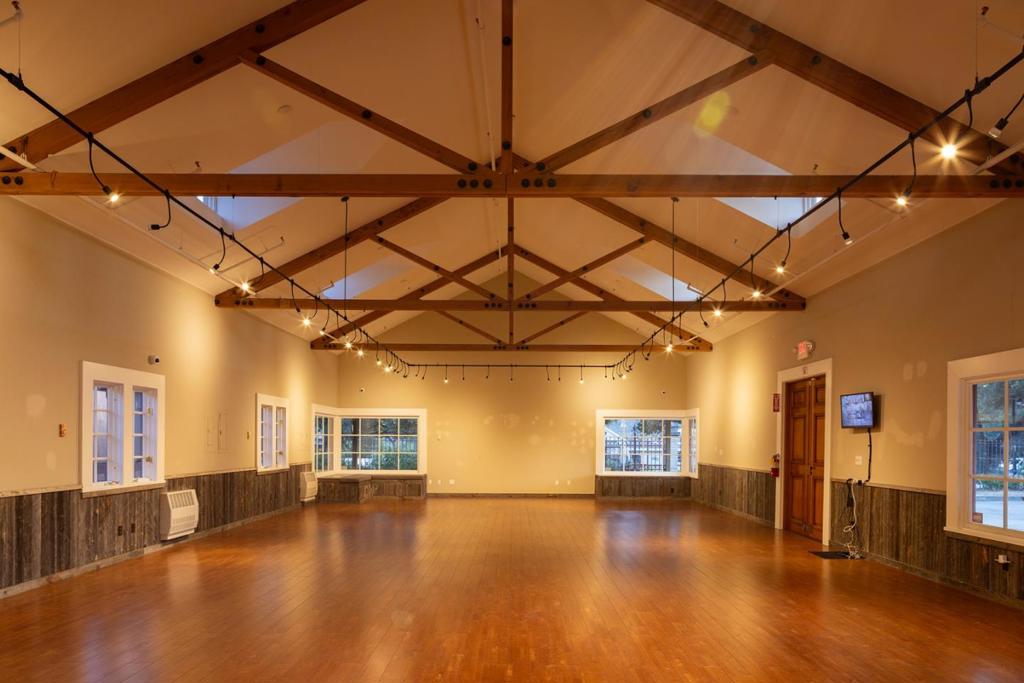 4 E Carmel Valley Road Property Photo 6
