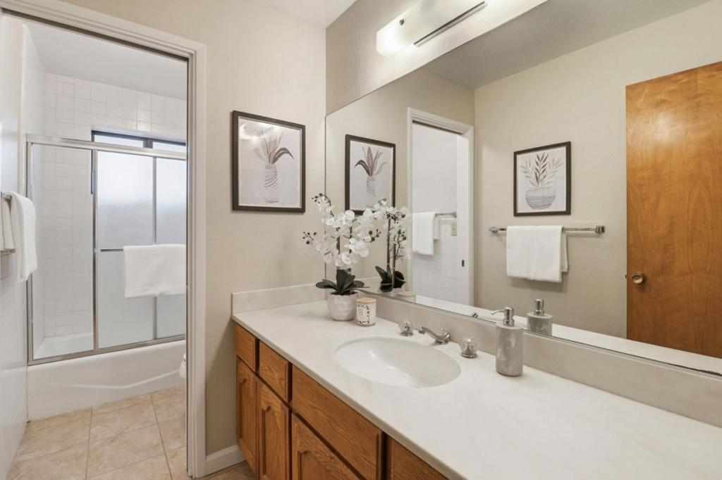 701 Christine Drive Property Photo 32