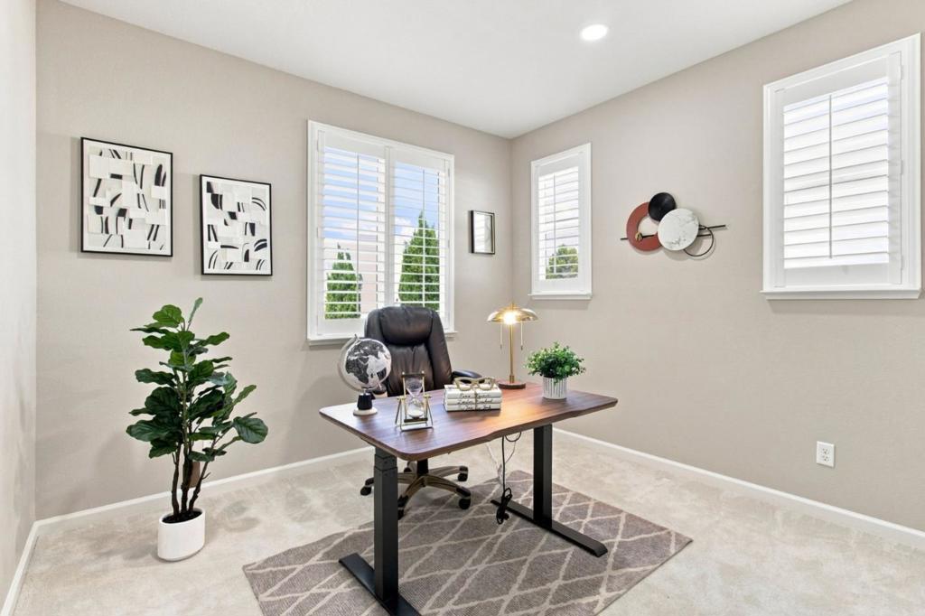 384 Misty Circle Property Photo 12
