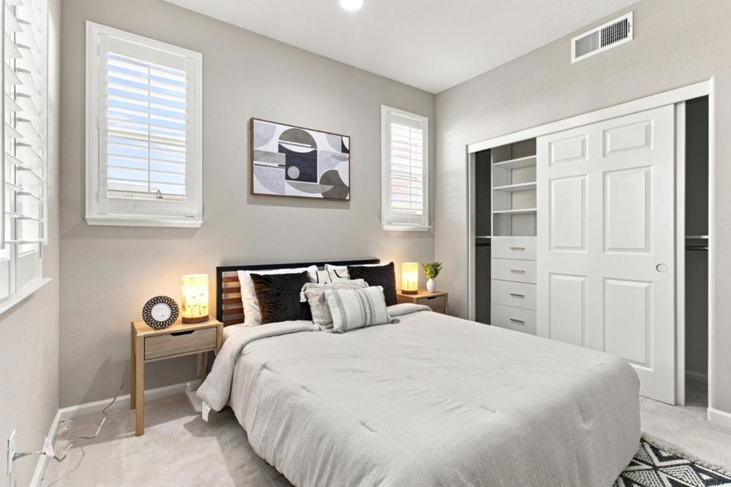 384 Misty Circle Property Photo 15