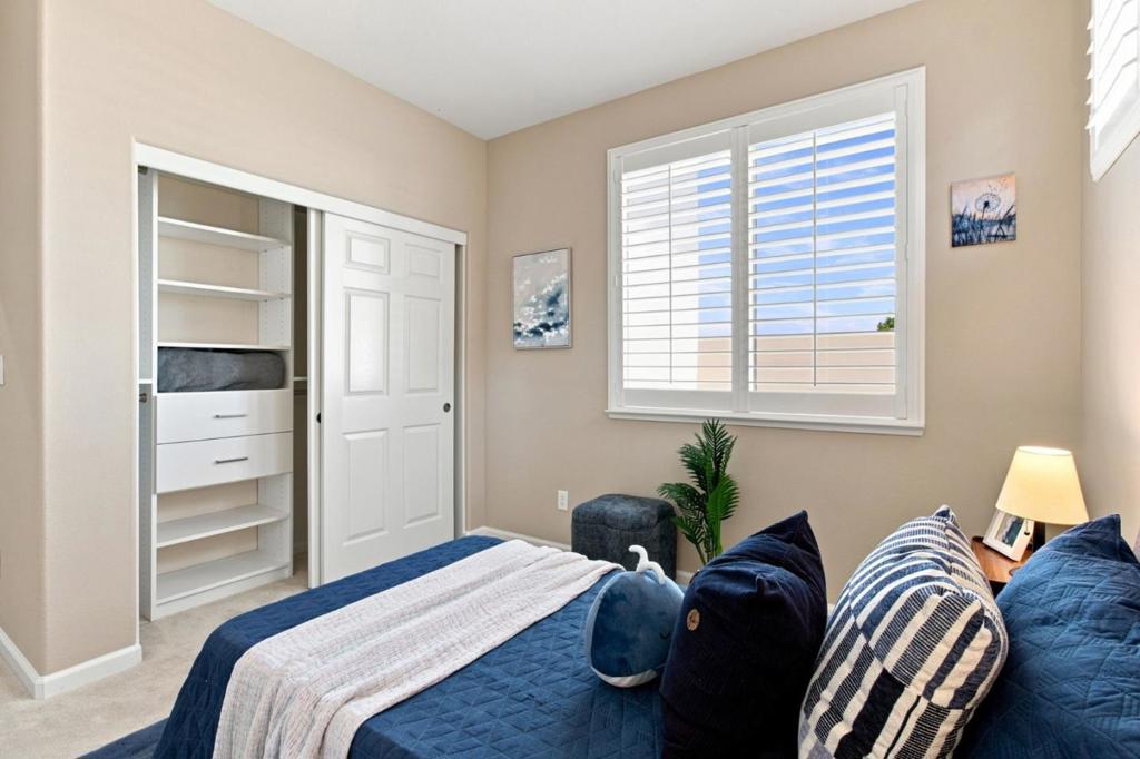 384 Misty Circle Property Photo 22