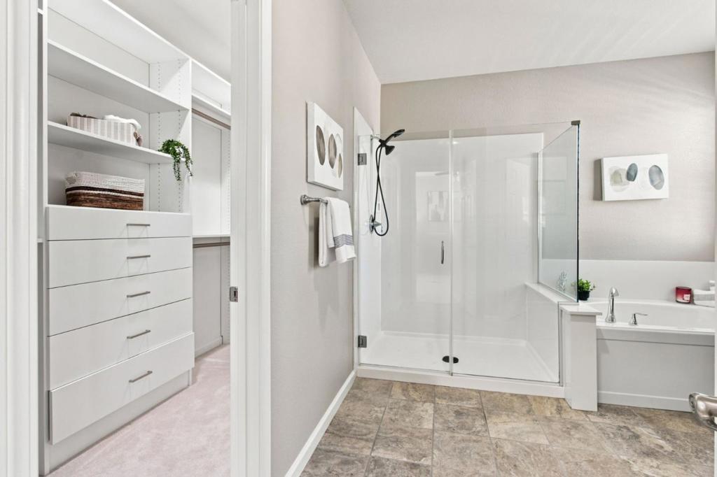 384 Misty Circle Property Photo 24