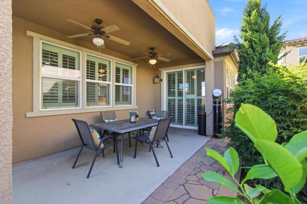384 Misty Circle Property Photo 32