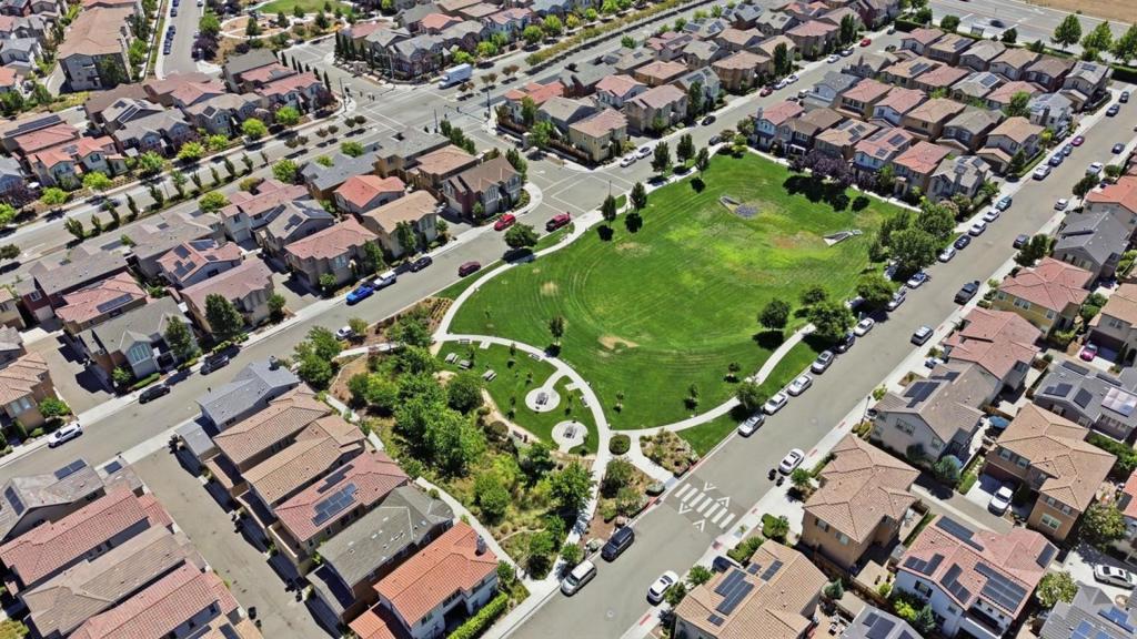 384 Misty Circle Property Photo 40