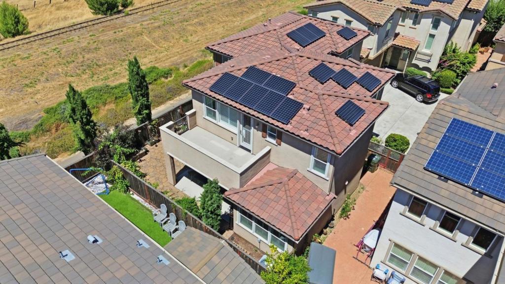 384 Misty Circle Property Photo 42