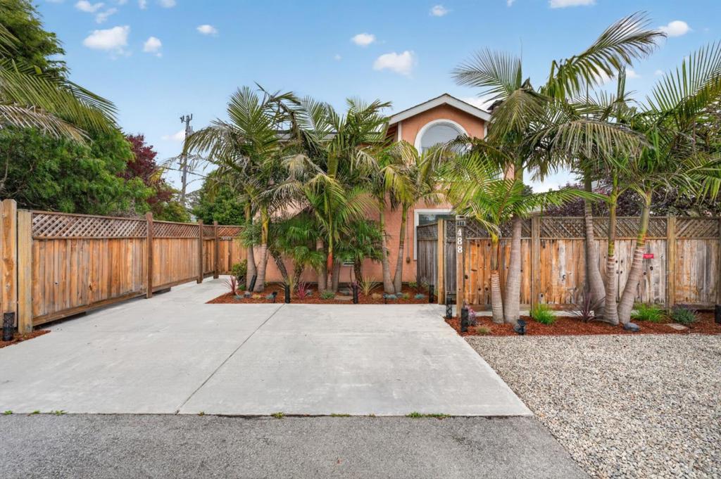 ML82053206 Property Photo 1