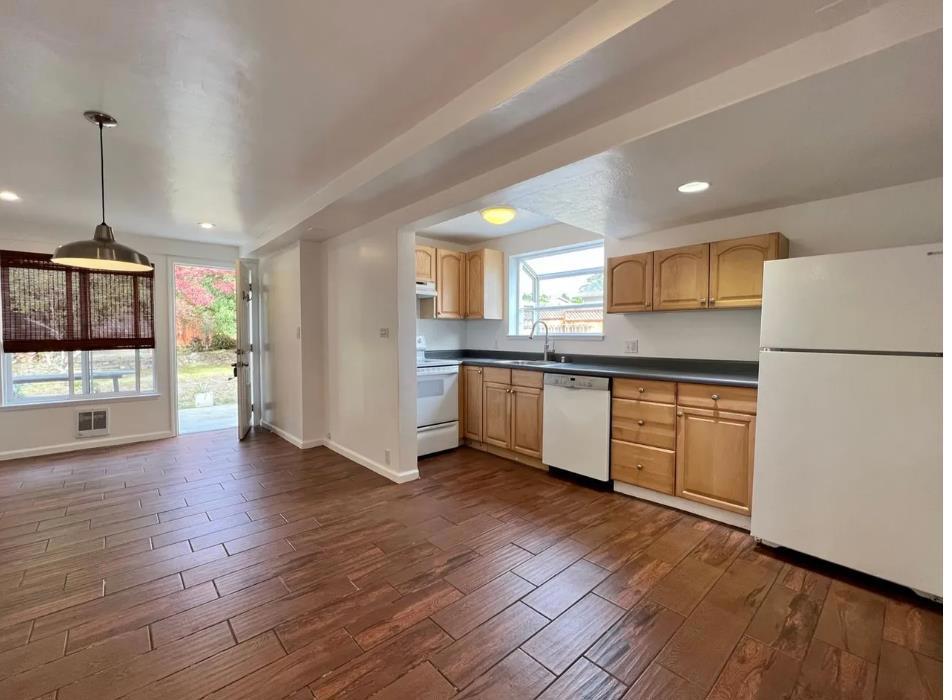 ML82053206 Property Photo 84