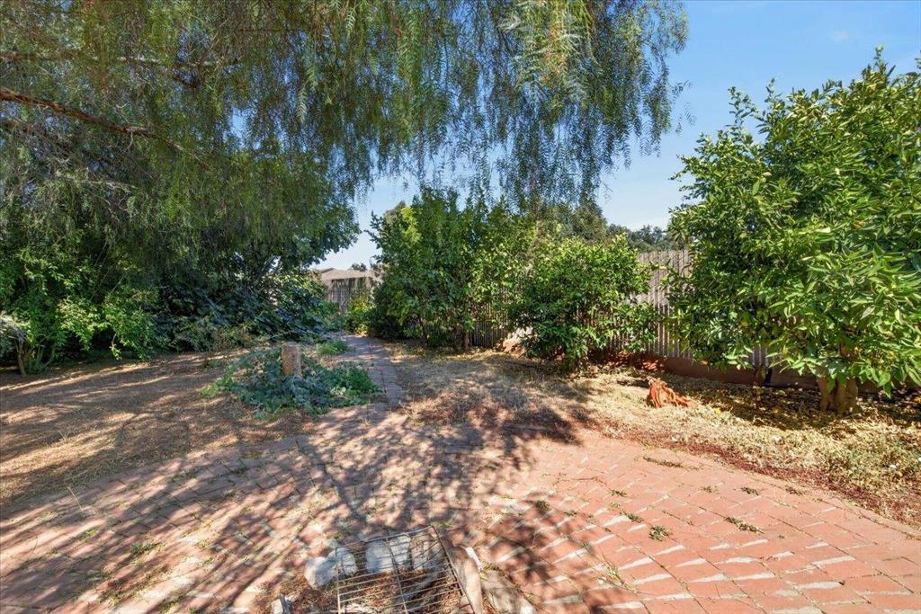 324 Barros Street Property Photo 23