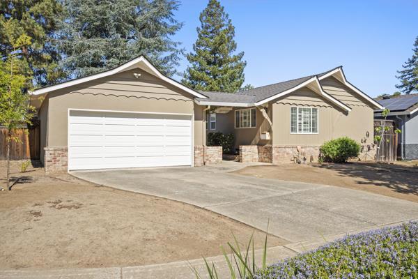 5525 Amby Drive Property Photo 2