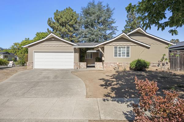 5525 Amby Drive Property Photo 3