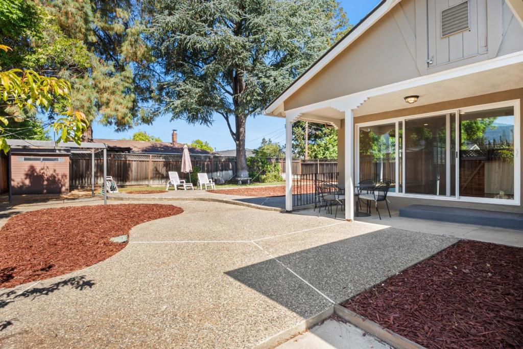 5525 Amby Drive Property Photo 21