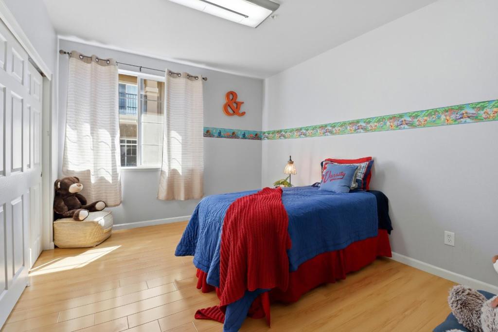 88 N Jackson Avenue 403 Property Photo 16