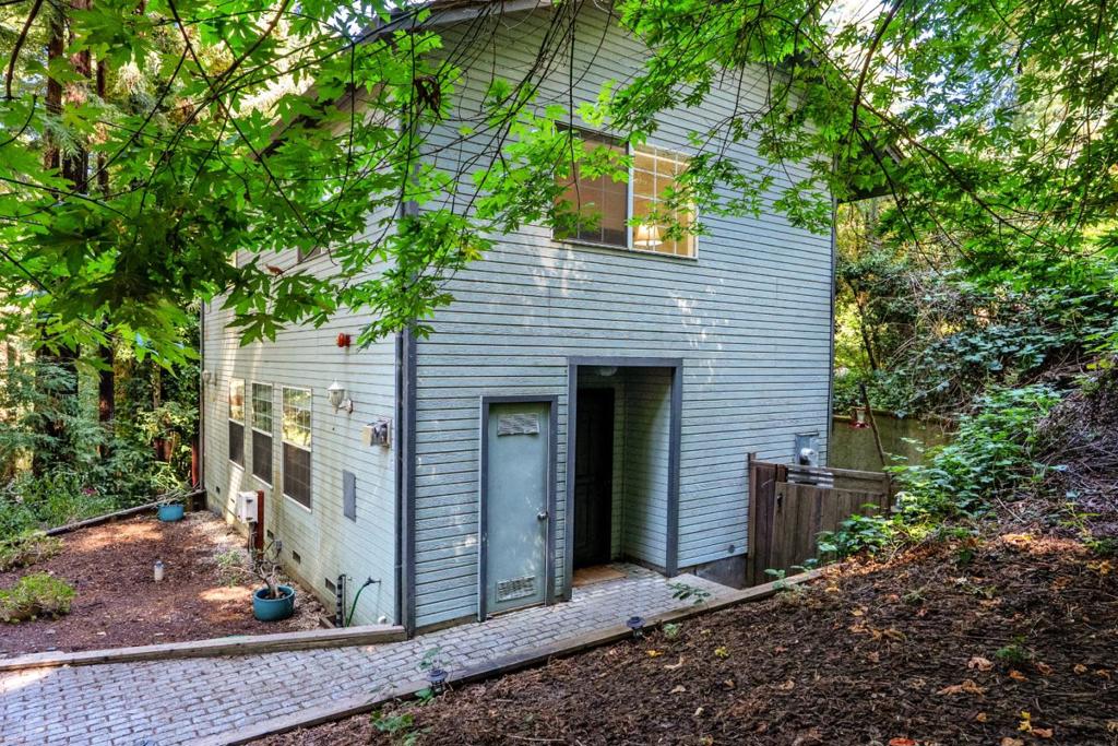 110 Azalea Way Property Photo 27
