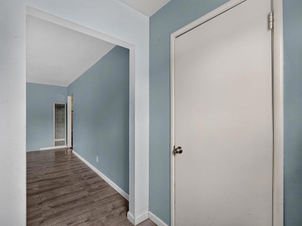 1436 Saratoga Avenue Property Photo 7