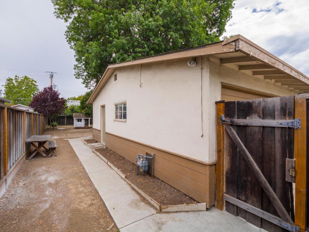 1436 Saratoga Avenue Property Photo 44