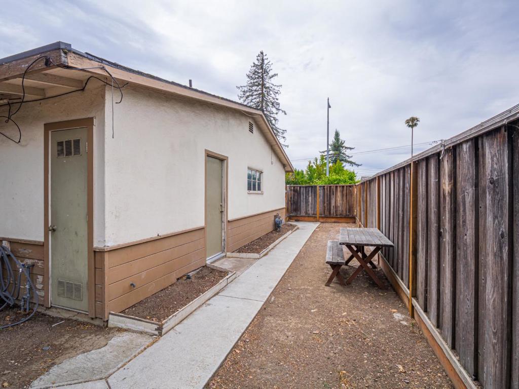 1436 Saratoga Avenue Property Photo 45