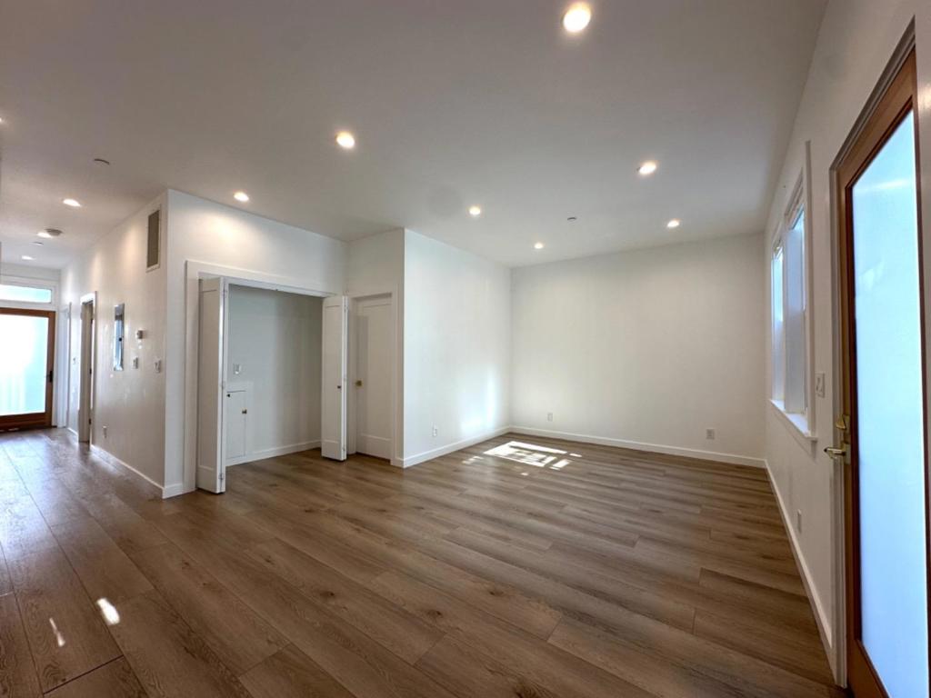 1372 Natoma Street Property Photo 8
