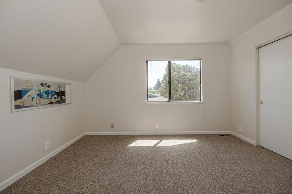 702 Beverly Avenue Property Photo 34