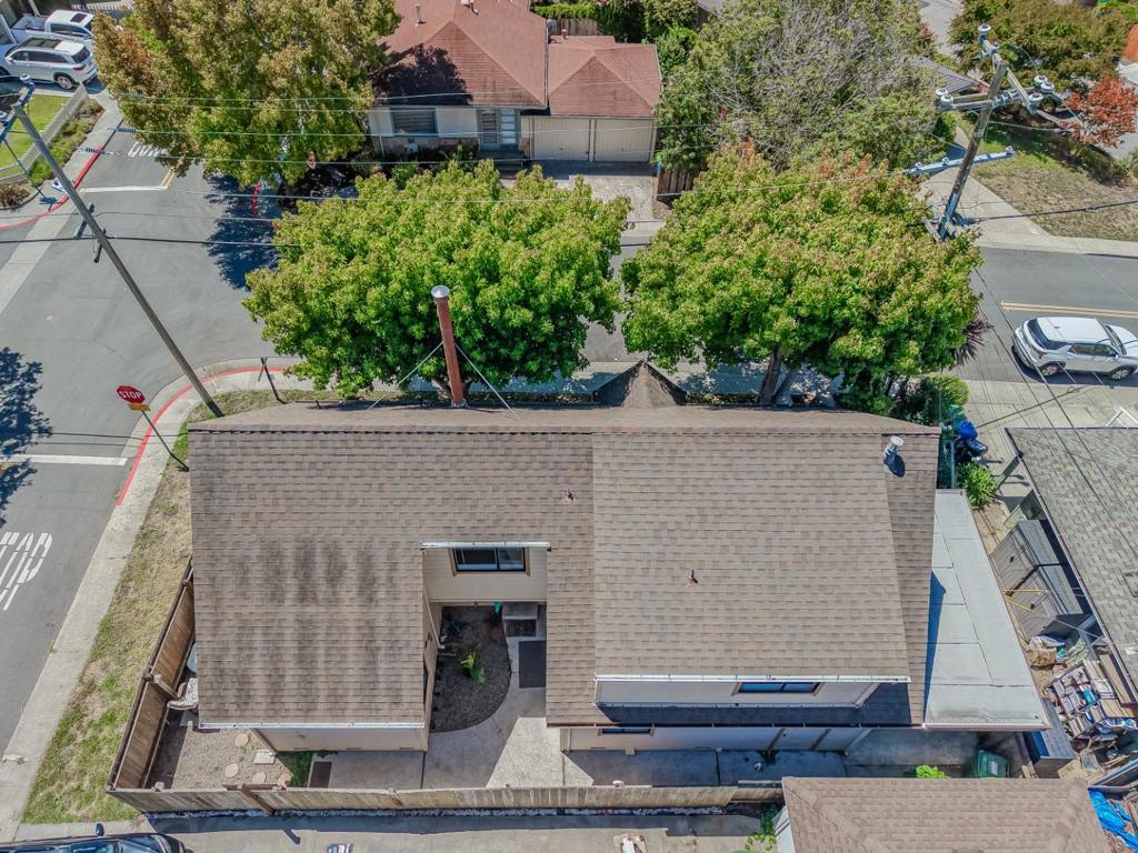 702 Beverly Avenue Property Photo 50