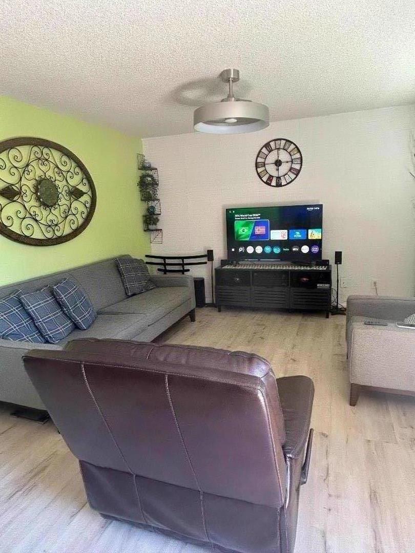7807 19th Street Property Photo 2