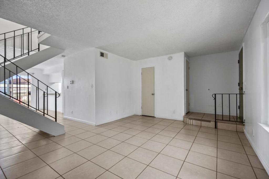 540 Salem Way Property Photo 4