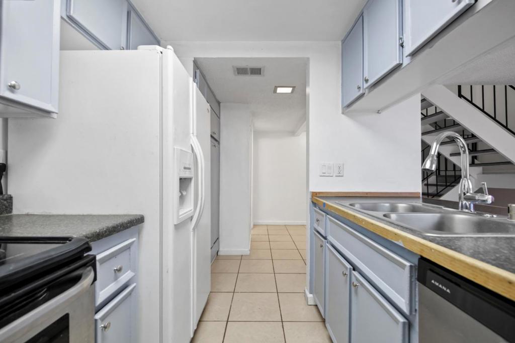 540 Salem Way Property Photo 12