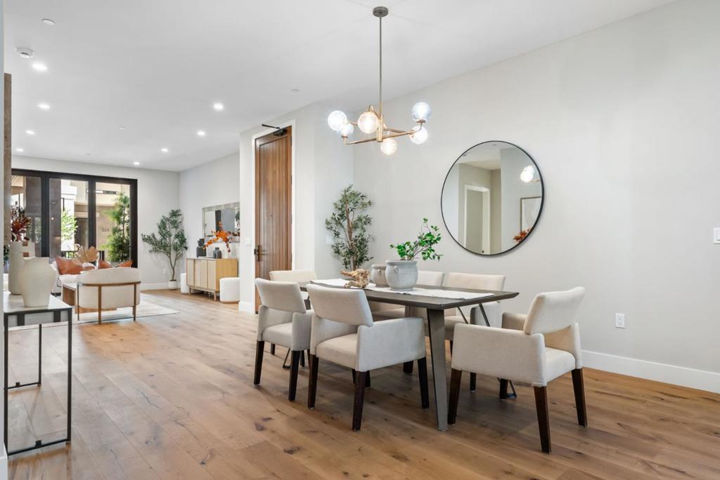 221 Hope Street Property Photo 8