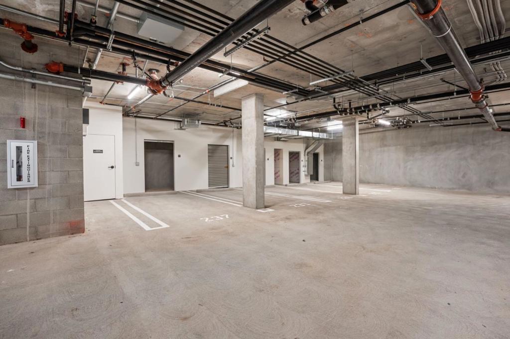 221 Hope Street Property Photo 40