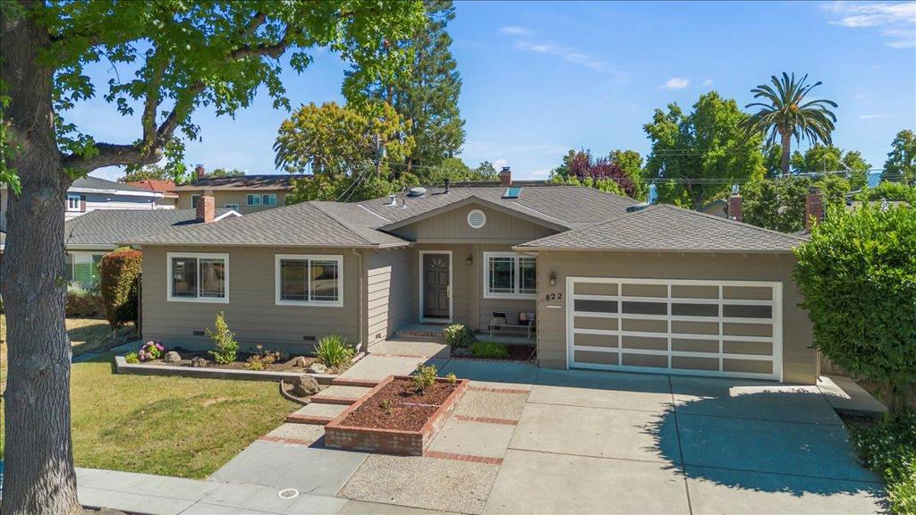 822 Elmira Drive Property Photo 3