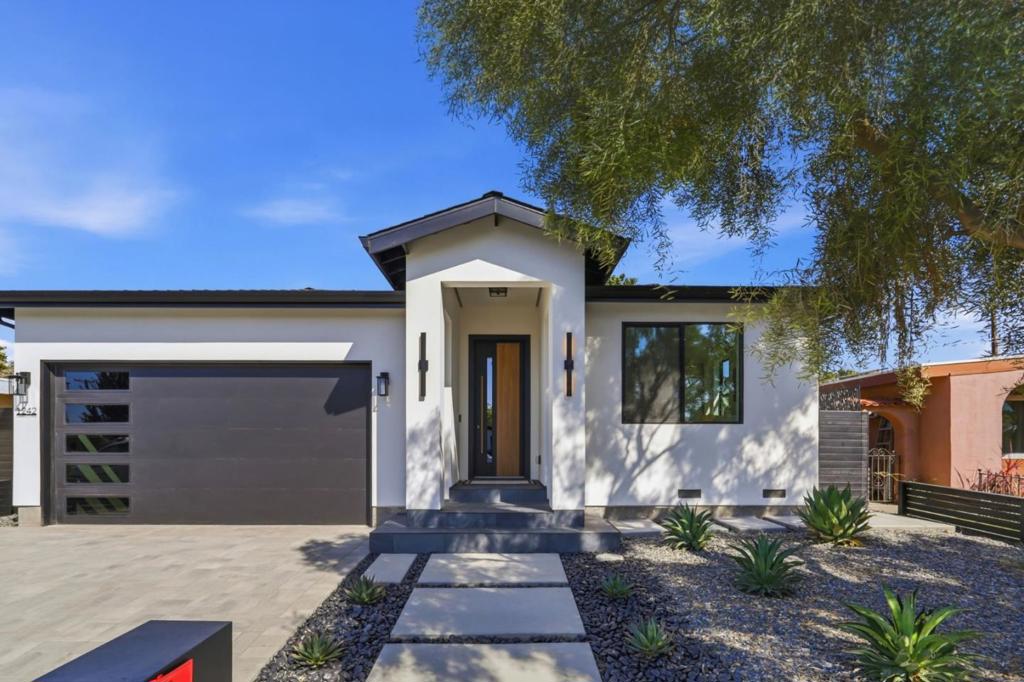 1242 Cabrillo Avenue Property Photo 1