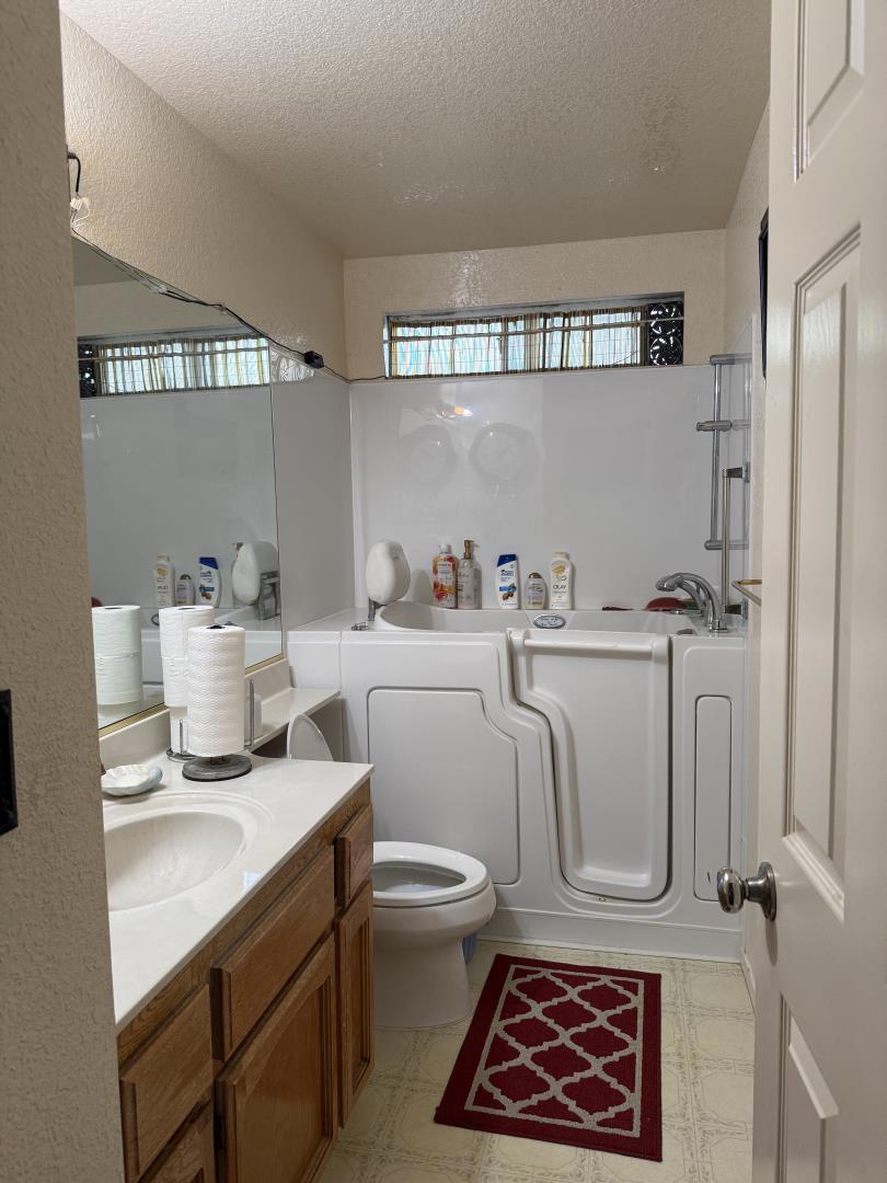 1636 Cavern Way Property Photo 5