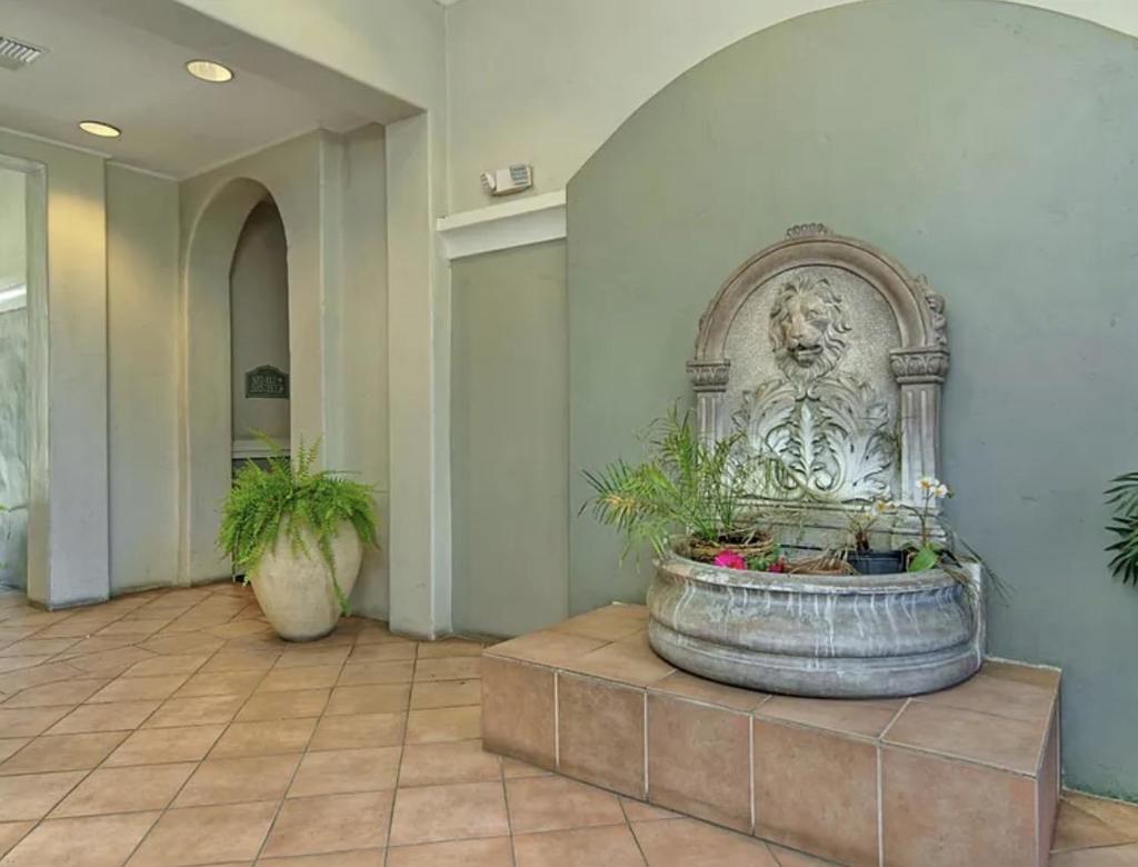 516 Martha Street 101 Property Photo 15