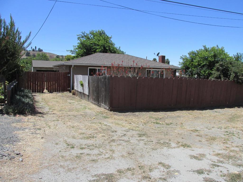 3020 Airline Highway Property Photo 1