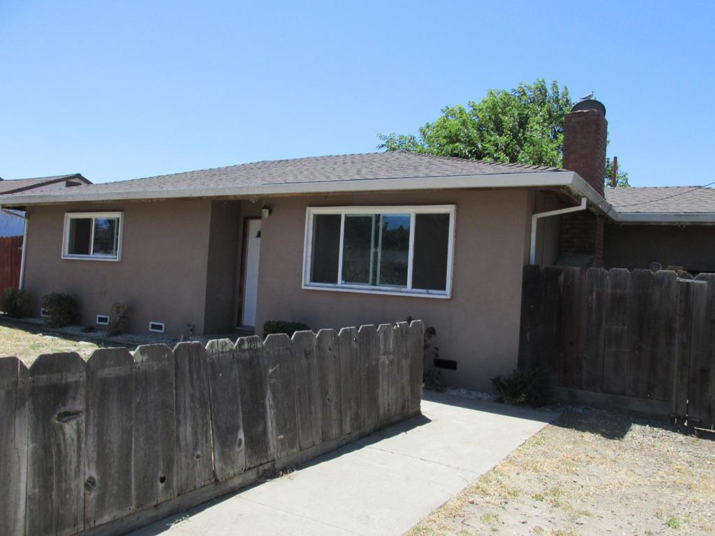3020 Airline Highway Property Photo 2