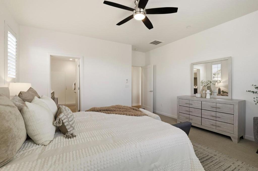 37665 Breakers Road Property Photo 5