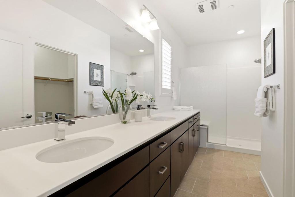 37665 Breakers Road Property Photo 10